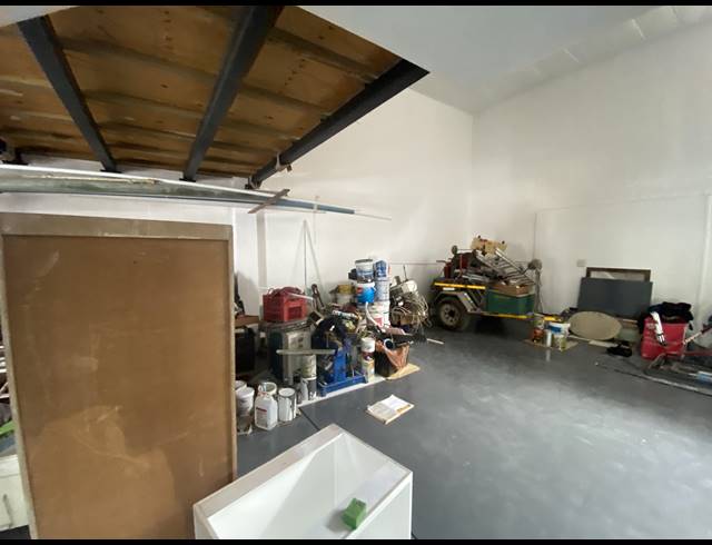 180M² WAREHOUSE TO LET IN GLEN ANIL